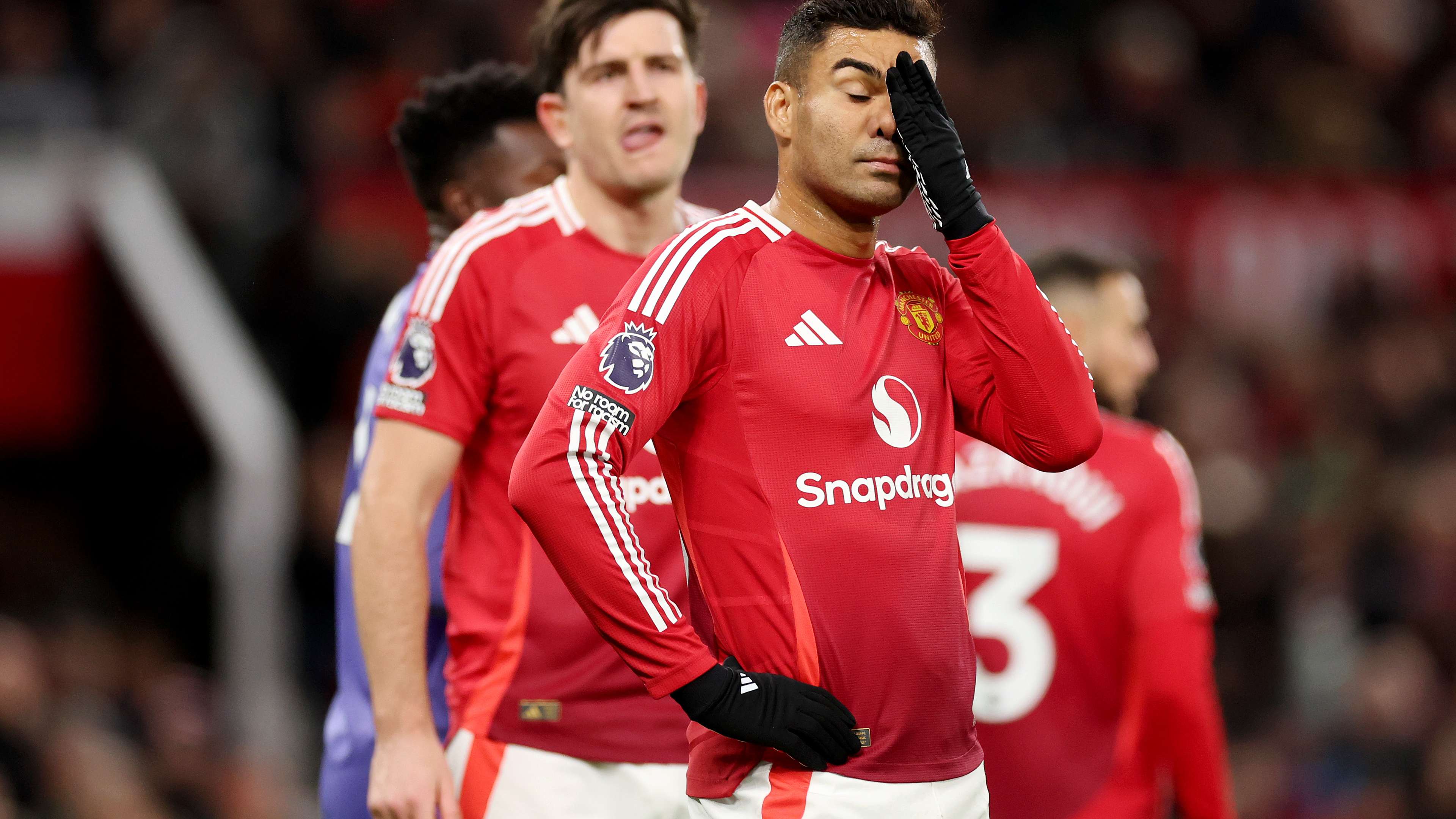 经历了一系 经历了一系