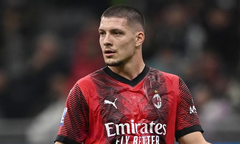 若工资问题可解决 米兰可能尝试先租后买约维奇